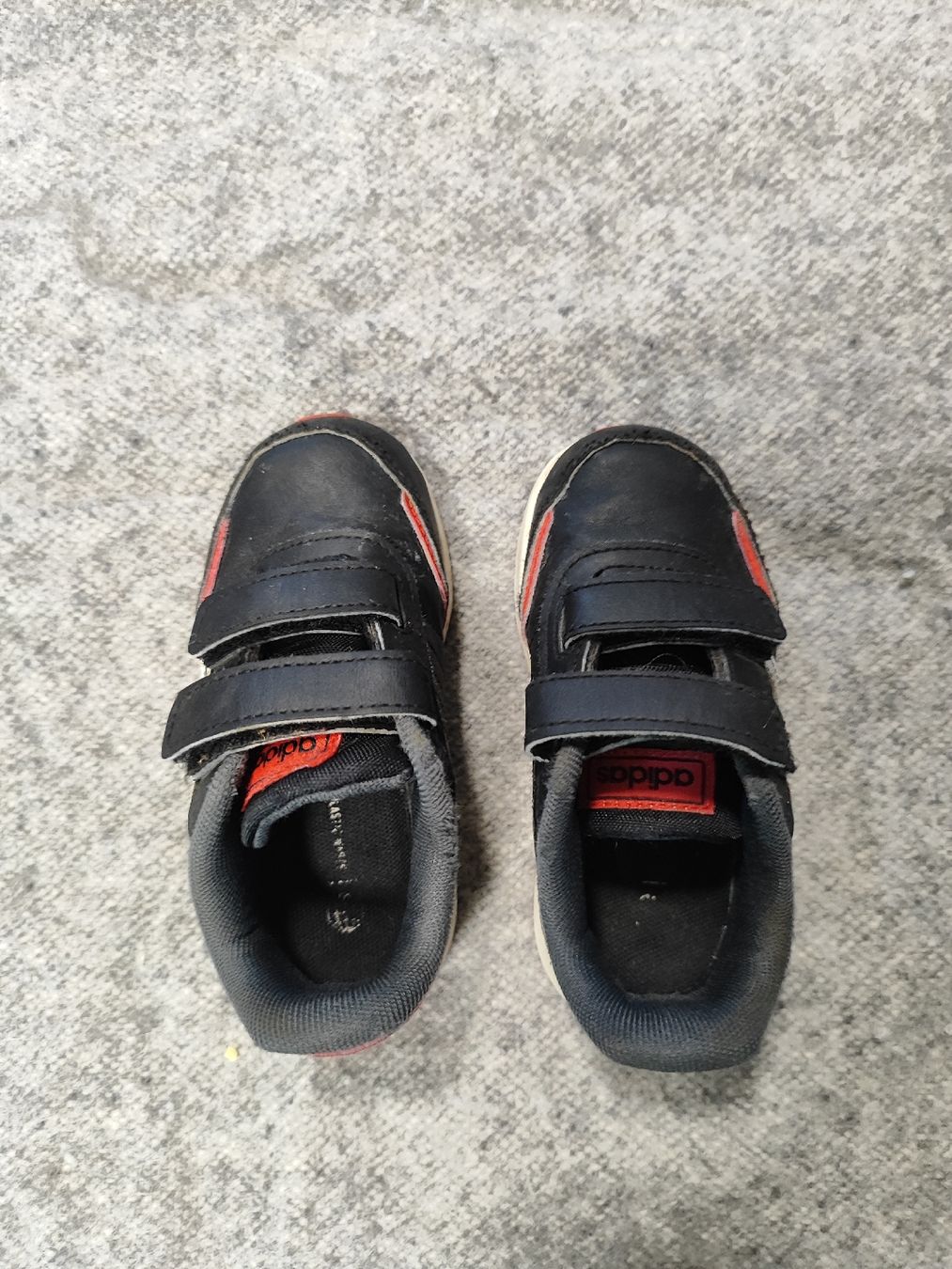 Adidas Scarpe per ragazzi: Adidas Sneaker schwarz Grösse 24 – Usato da Murten venduto da NathalieBruderermlnb 3