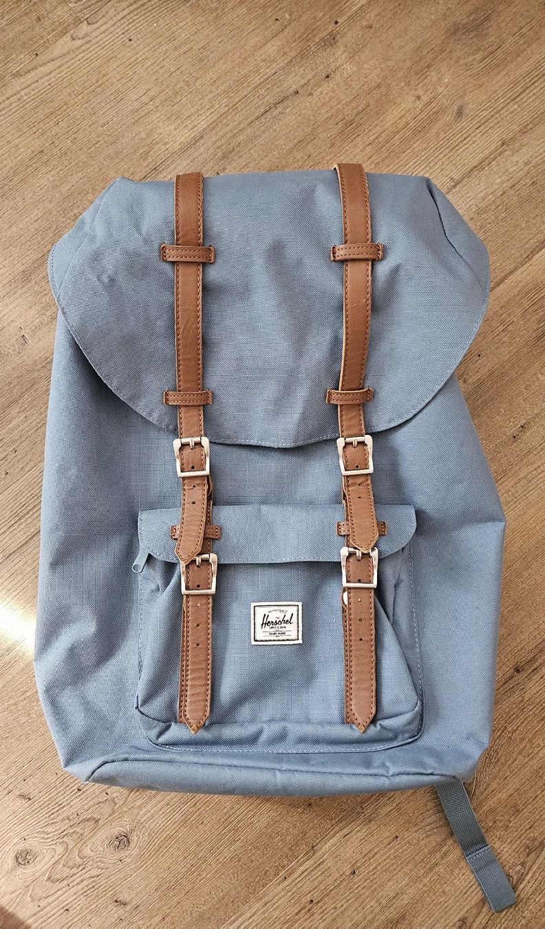 Herschel Rucksäcke: Neuwertiger Herschel-Rucksack – Gebraucht aus Gontenschwil von Oetwil91