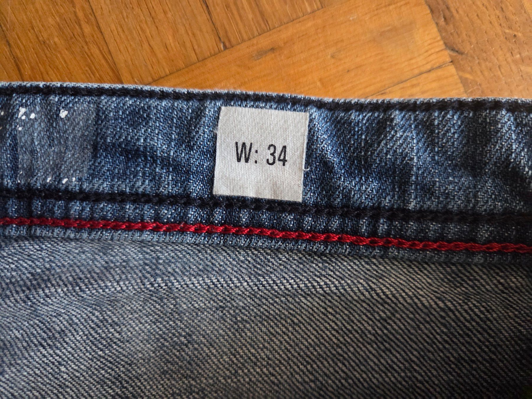 Jeans: Jeansshorts W34 – Usato da Basel venduto da grandfamily 4