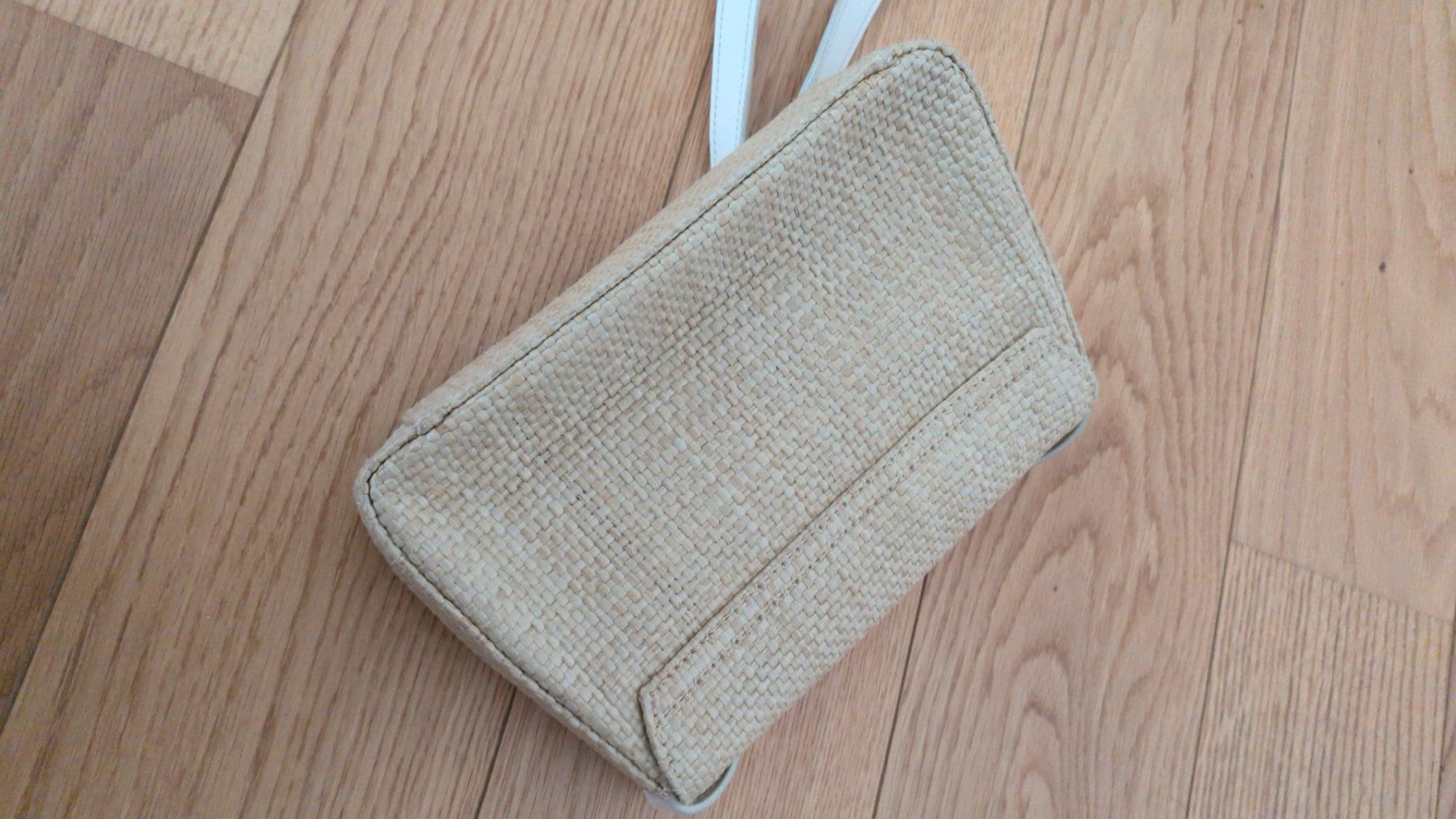Aigner Taschen für Damen: Vintage Etienne Aigner Strohtasche – Gebraucht aus Winterthur von Prishy 2