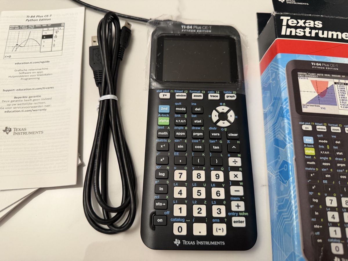 Texas Instruments Calcolatrici tascabili: Neuer Grafikrechner TI-84 Plus CE-T Python Edition – Nuovo e nell'imballaggio originale da Bettlach venduto da Tradenet100 1