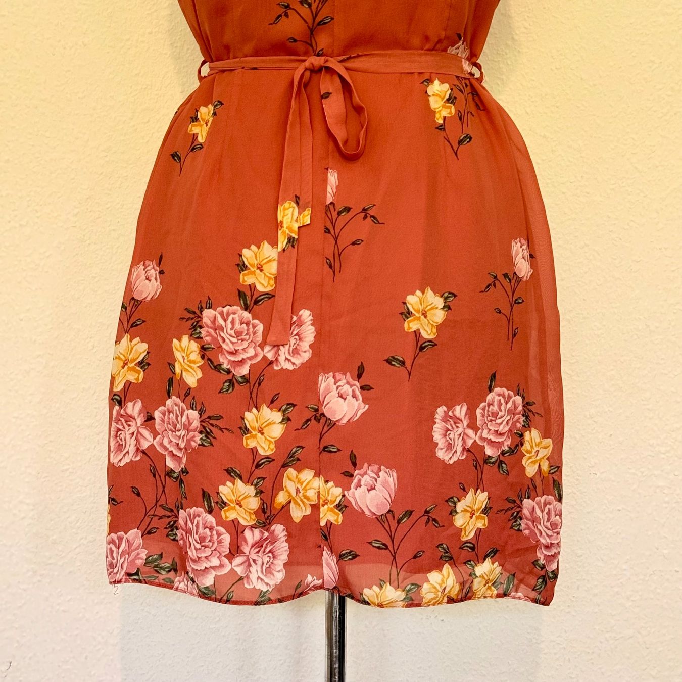 Primark Vestiti: Robe mini en mousseline fleurie – Usato da Thônex venduto da Suisse.Shopping 6