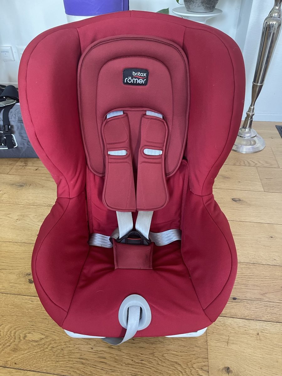 Britax Römer Seggiolini per auto: Kinder Autositz – Usato da Jona venduto da Nathalie.G