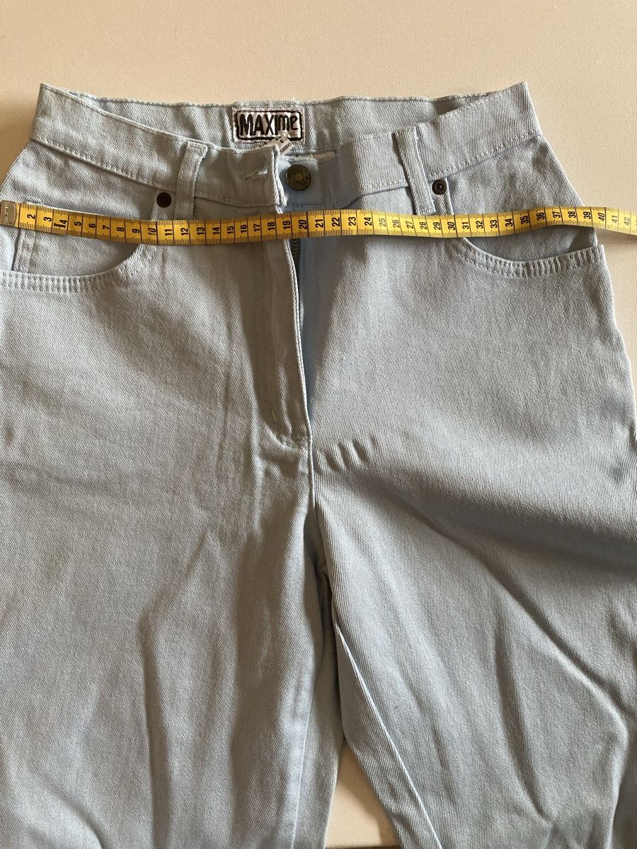 Jeans: Jeans neuf taille 38 – Nuovo e nell'imballaggio originale da Orbe venduto da Jade333 1