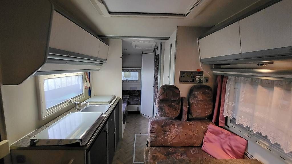 Veicoli da campeggio: Wohnmobil Weinsberg Meteor – Usato da Sarnen venduto da monfur 3