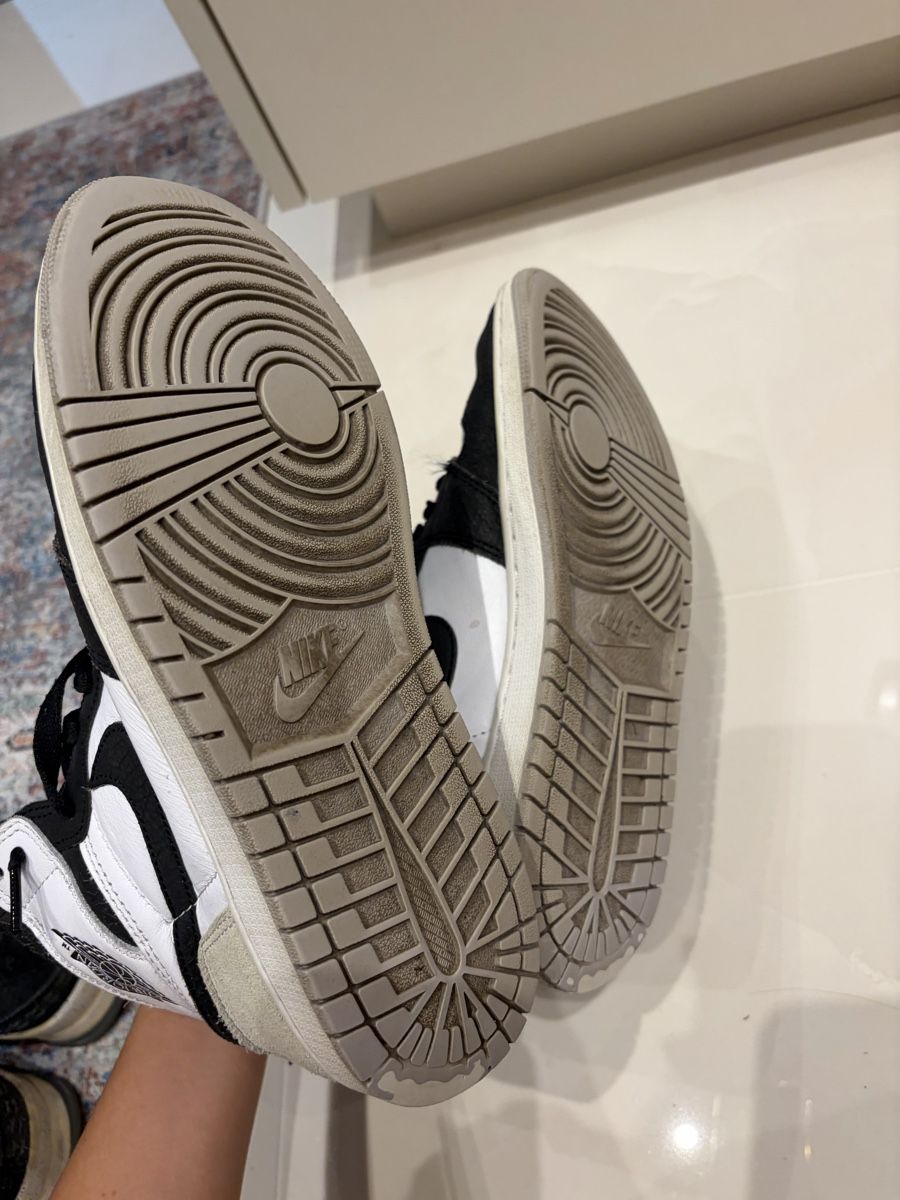 Jordan Scarpe da uomo: Nike Air Jordan beige – Usato da Pully venduto da ari_78pk 4