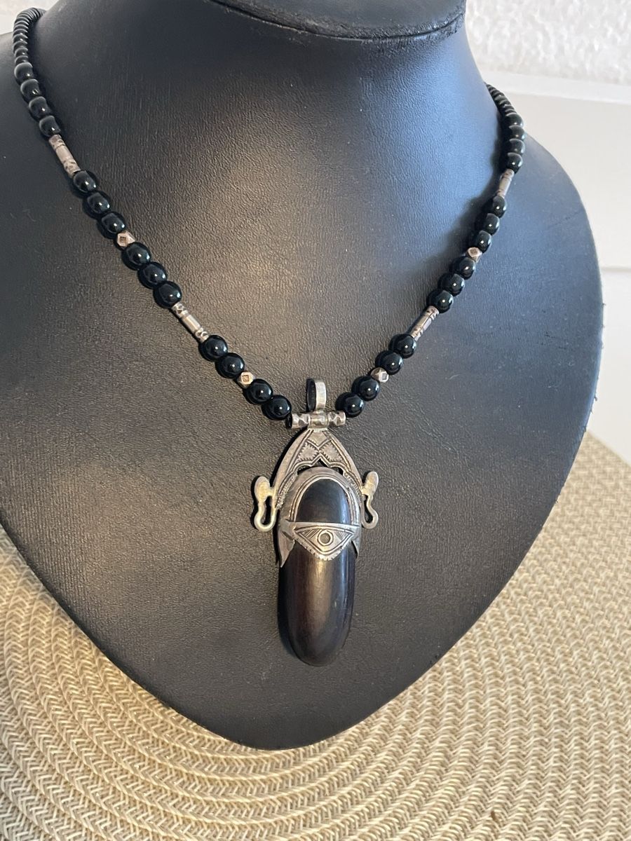 Catenine: Art deco ancien argent et bois pierre  noir  – Usato da Worben venduto da benit.drn 1