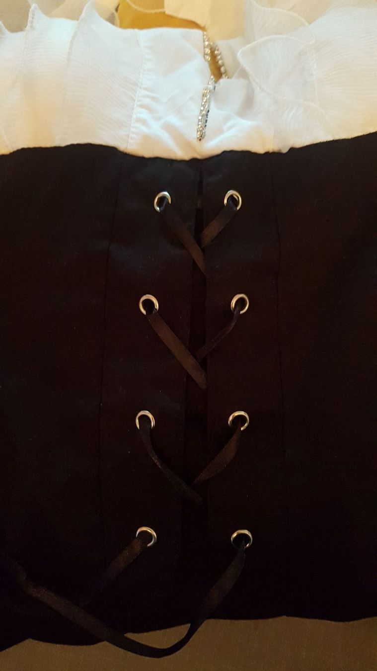 Kleider: Schwarz-weisses Neckholder-Kleid – Neu (gemäss Beschreibung) aus Oberengstringen von Sheera7 8