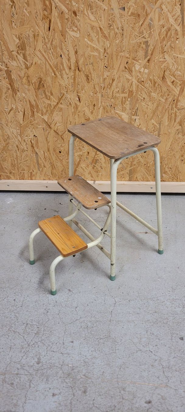 Hocker: ❤️ Alter Tritthocker Dreitritt ❤️ – Gebraucht aus Goldingen von Guido06