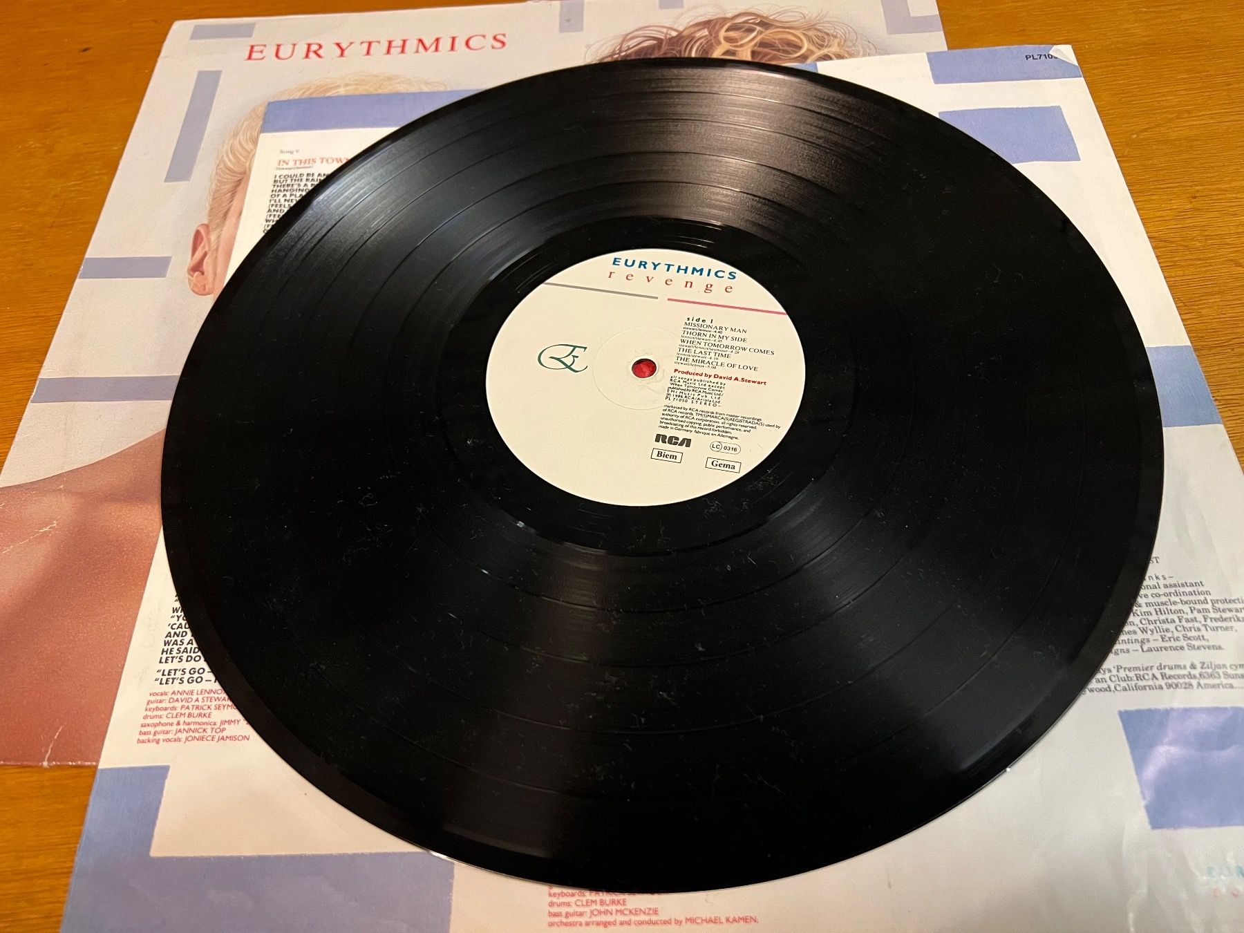 Schallplatten: Disque 33T revenge de Eurythmics – Gebraucht aus Villars sur Glane von  4