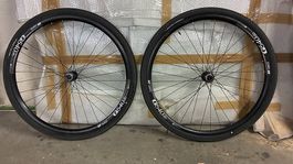 Roues gravel Shimano x DT Swiss