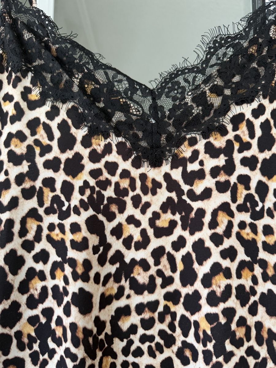Zara Vestiti: Zara Kleid, Grösse M, Leoprint, NEU! – Nuovo (secondo la descrizione) da Unterengstringen venduto da Blingbling537 1