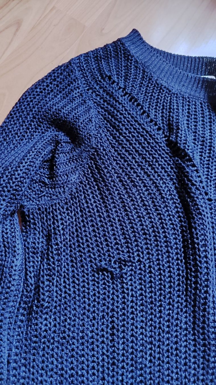 Zebra Pullover & Sweatshirts: Pullover Zebra Basic blau Gr. M & Tally Weijl weiss Gr. S – Gebraucht aus Brüttisellen von nic_xm7s 3