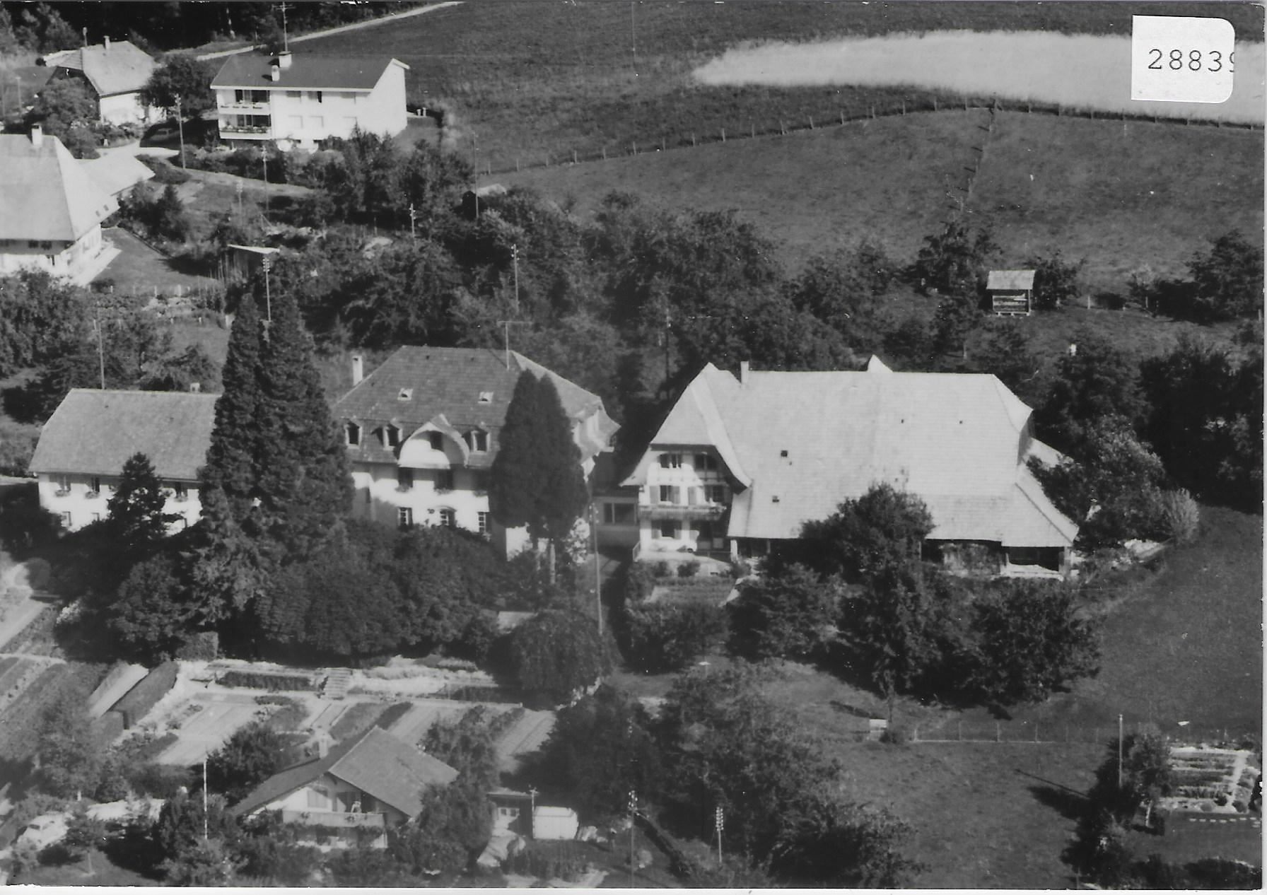 Cartoline postali: Flugaufnahme Alter- und Pflegeheim – Usato da Ettingen venduto da Kartenplanet