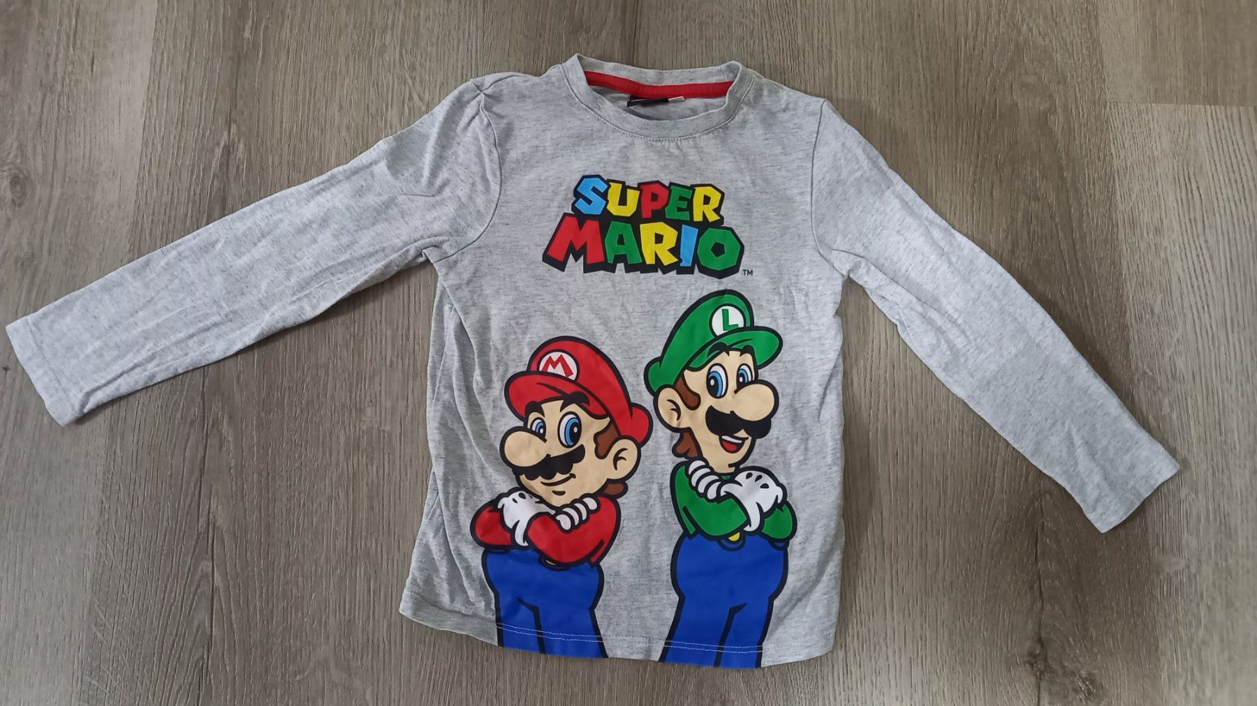 Lotti & Set di vestiti: Kinder Shirts Paket ,Gr 110 – Usato da Oftringen venduto da joa_bbm2 2