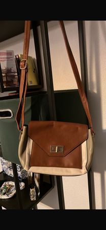 Sac à bandoulière élégant, parfait pour l'automne!