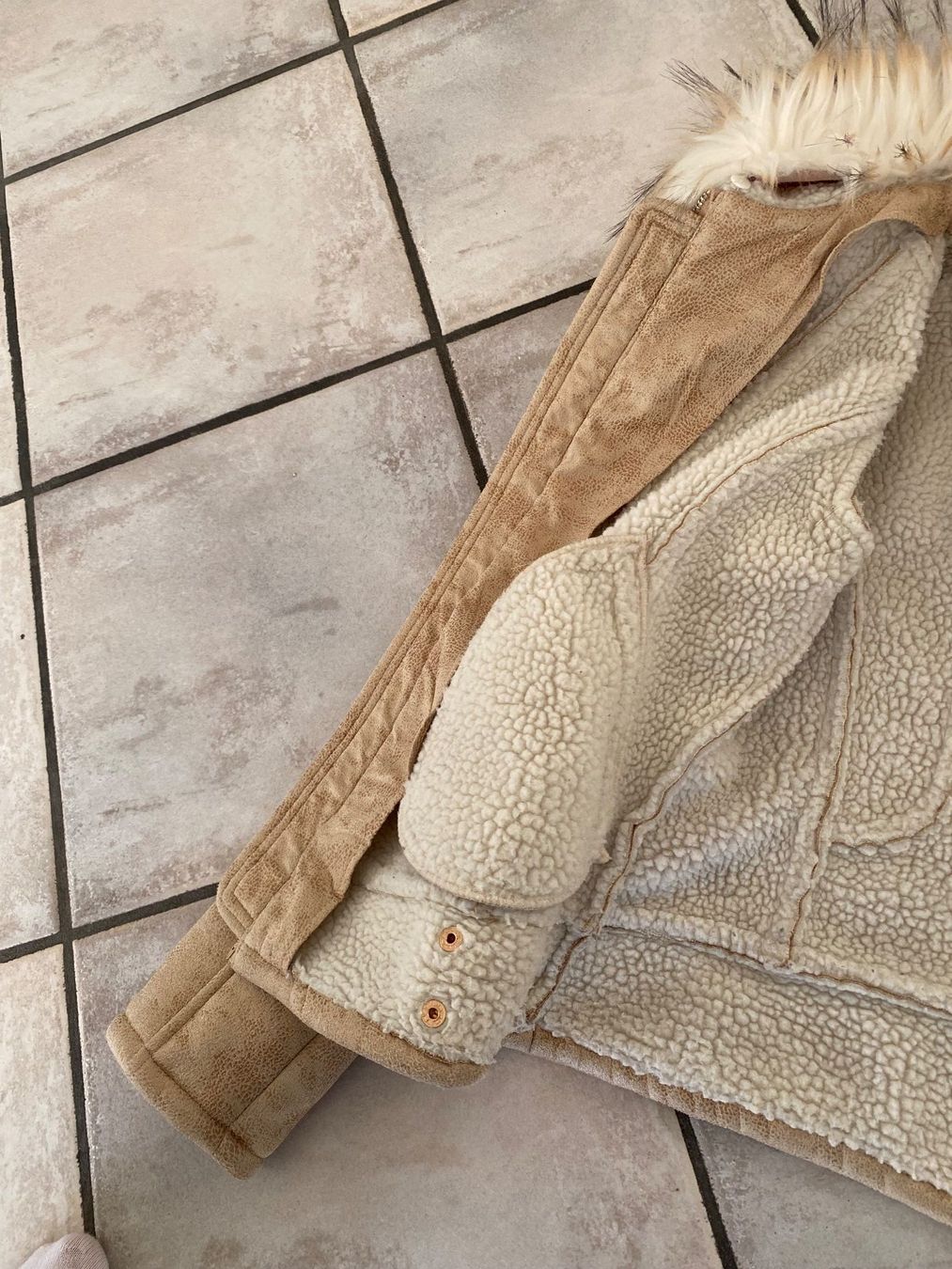 Giacche: Winterjacke mit Kunstfell, Beige, Grösse S – Usato da Niederwil SG venduto da Golfgino1809 2