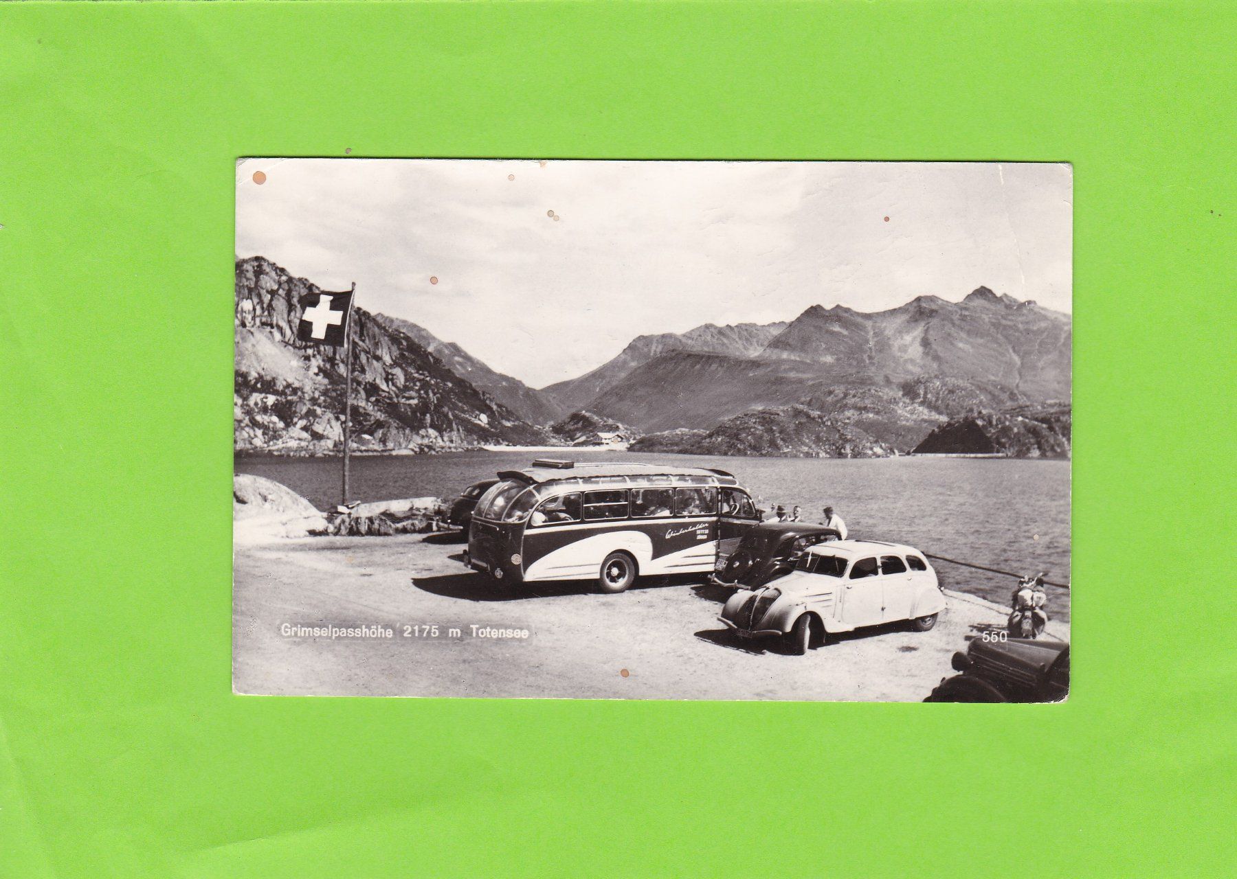 Cartoline postali: Grimselpasshöhe-Oldtimer-belebt – Usato da St. Peterzell venduto da neckertal