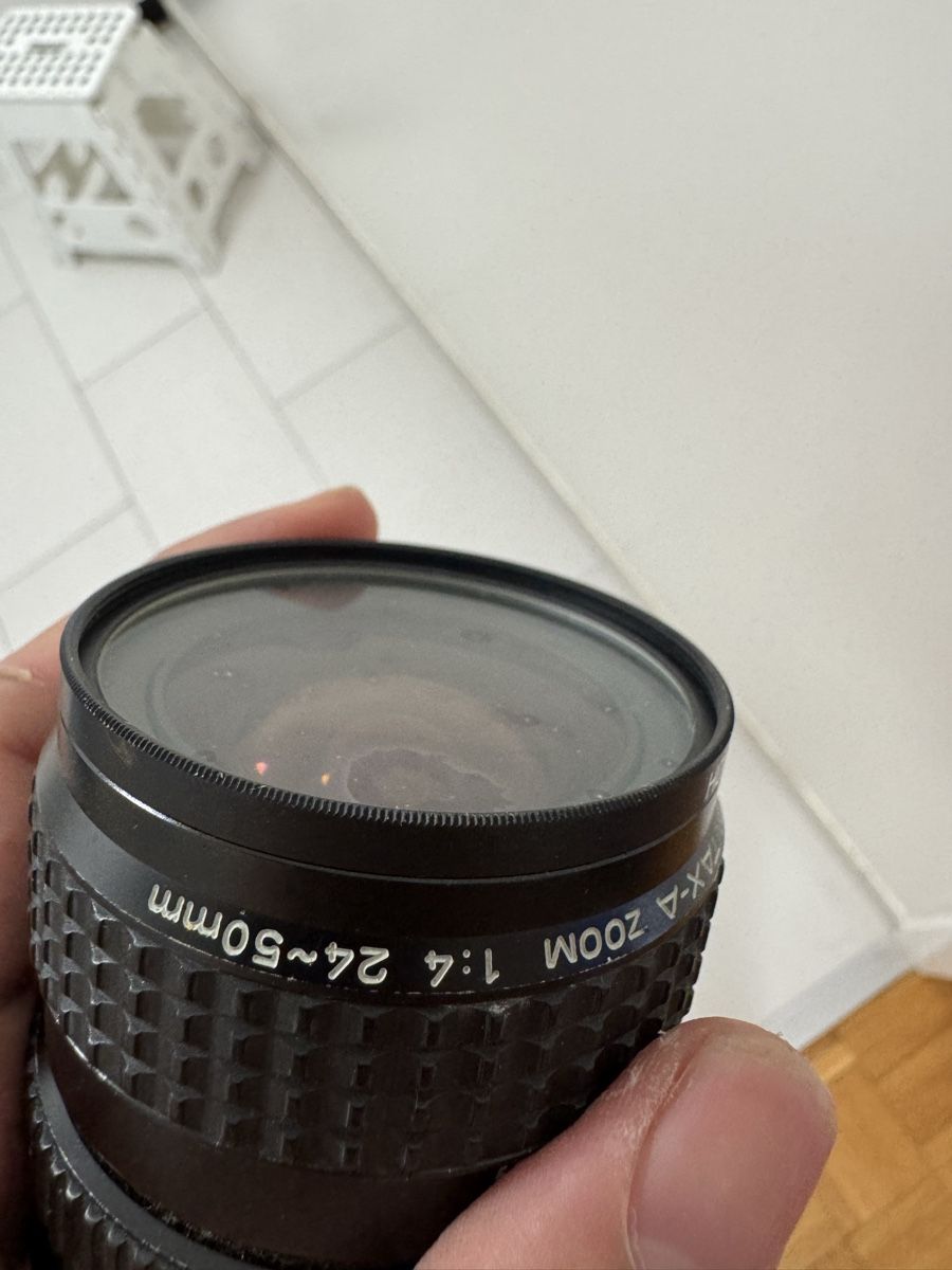 Pentax Kamera: Pentax MG + 2 Objektiv – Defekt aus Nyon von loris305 7