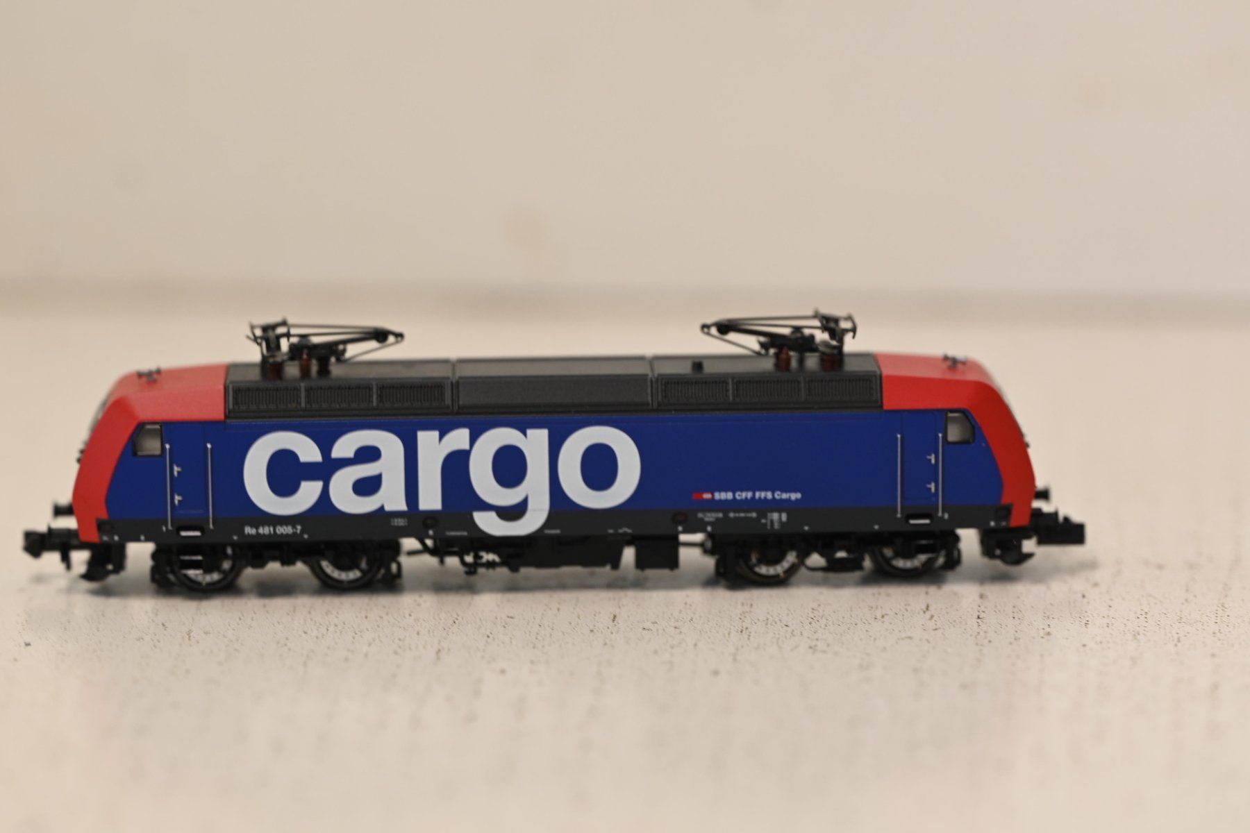 Fleischmann Trains électriques: SBB Re 481 Cargo Fleischmann Spur N , Licht geht nicht – D'occasion à Laupen ZH par Zmoewe