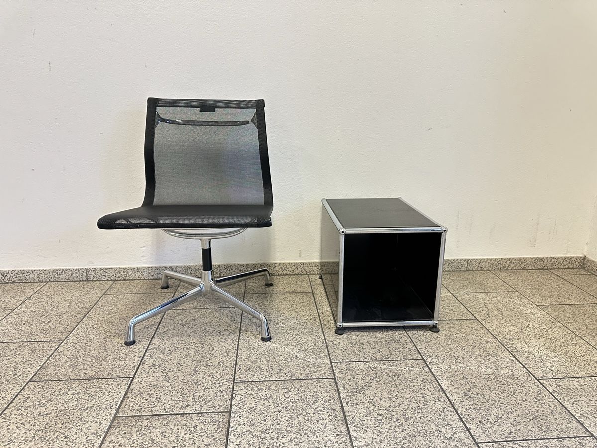 Eames Sedie: Vitra Bürostuhl Eames EA 107 Netz – Usato da Grenchen venduto da Design-Outlet