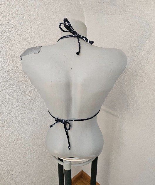 Badekleider & Bikinis: süsses Bikini Oberteil Gr. M - Neckholder – Neu (gemäss Beschreibung) aus Füllinsdorf von Sunnebliemli7 2