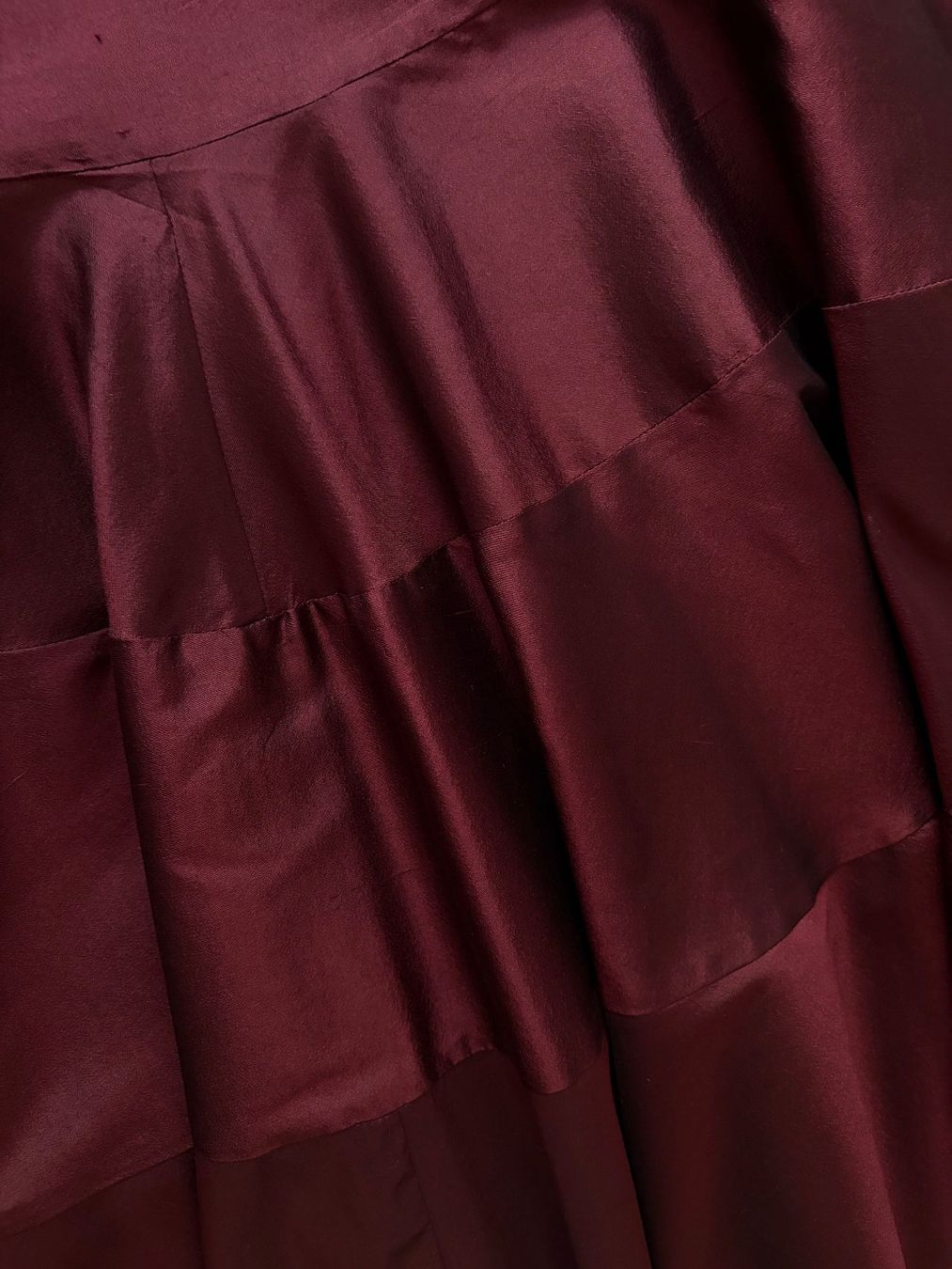 Max Mara Jupes: ein wunderschöner Max Mara Seiden Rock – D'occasion à St.Gallen par Boergie 4
