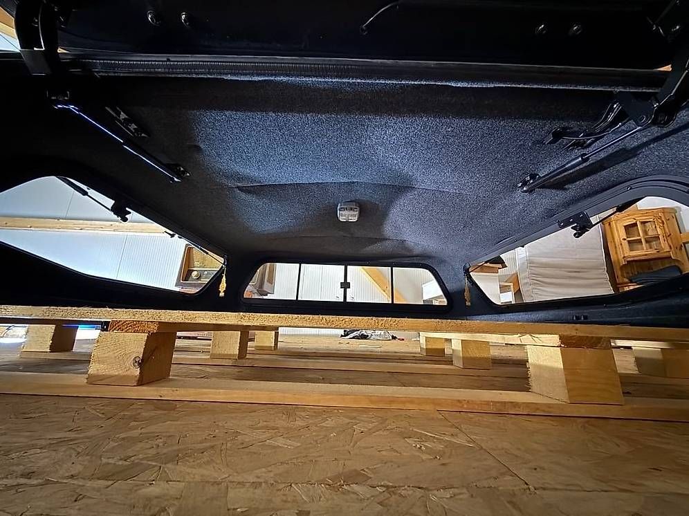 Tutti i ricambio: Ford Ranger hard-top – Nuovo e nell'imballaggio originale da Frauenfeld venduto da aku04 3