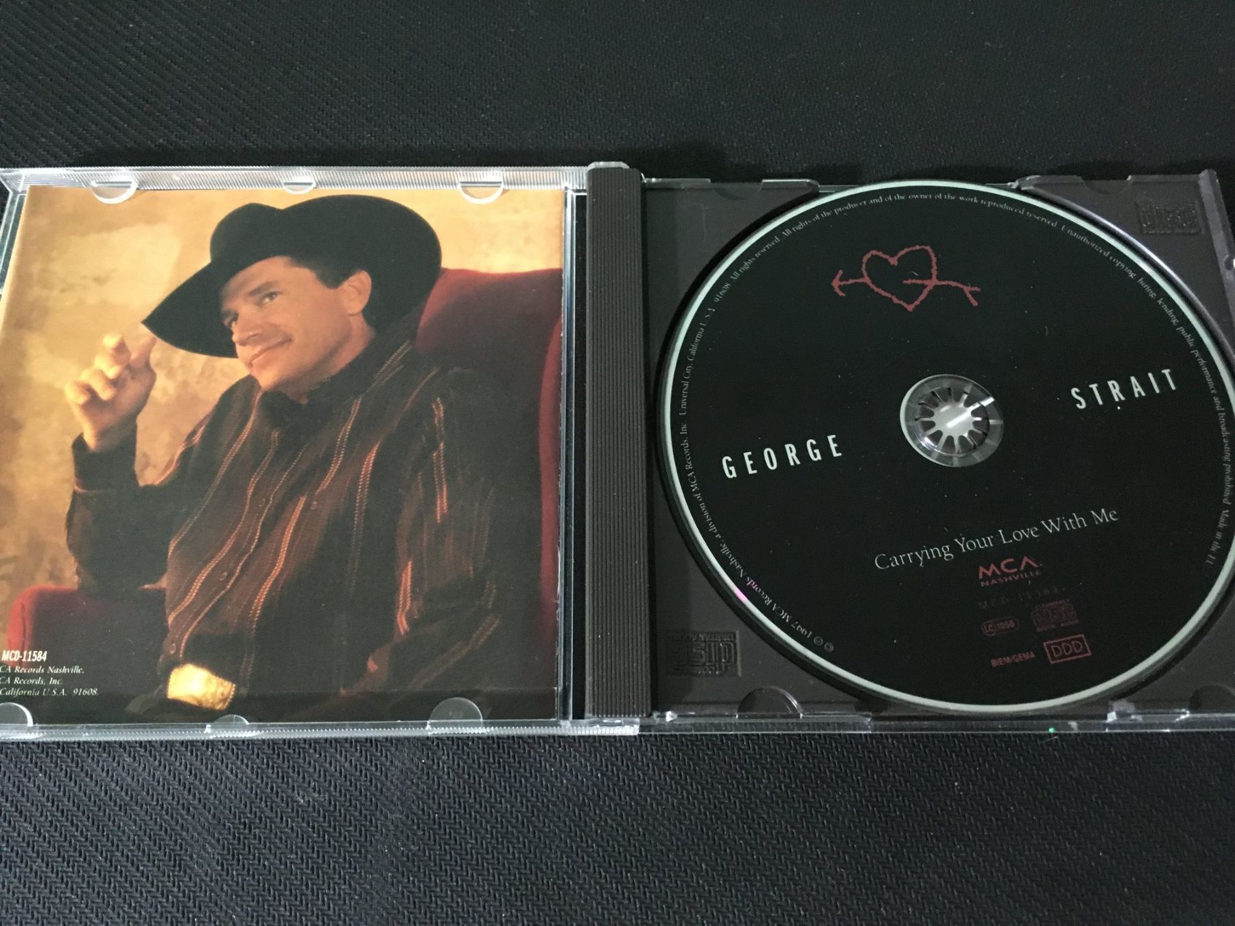 CD: George Strait - Carrying your love with me -CD- – Usato da St.Gallen venduto da MedienJoe 1