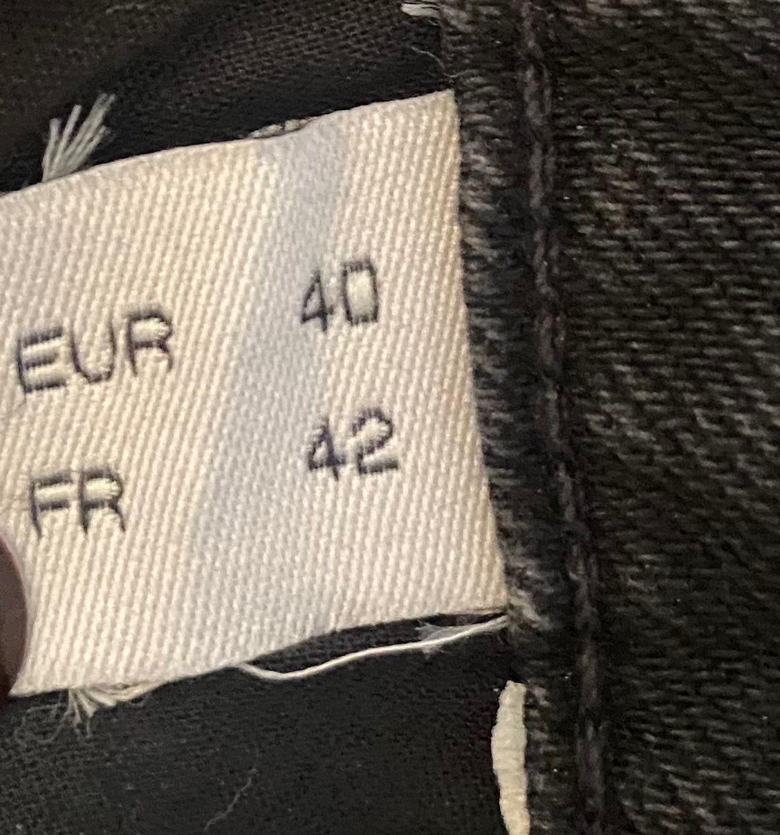 C&A Jeans: Jeans in Dunkelgrau, Used Look, Gr. 40 – Gebraucht aus Zürich von Maria2021 3