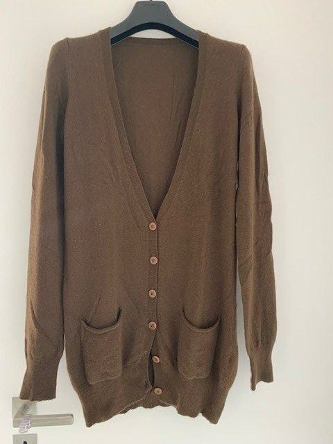 Closed Gilets & Westen: Gilet brun 100% cachemire de Closed – Gebraucht aus St-Aubin-Sauges von Juliezan