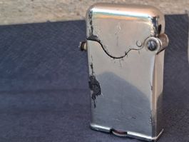 THORENS vintage Feuerzeug Damenmodell klein Petrol 1920er