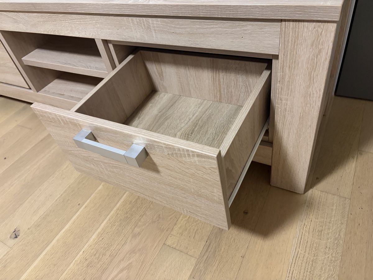 Mobili TV: TV-Board Eiche Optik – Usato da Weesen venduto da MagStuckiMollis 2
