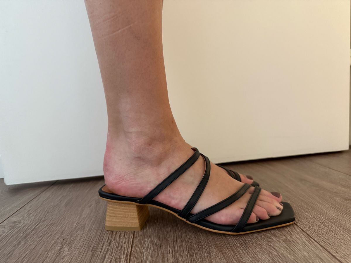 Scarpe da donna: Leather Summer Sandals, Schwarz, Gr. 39, NEU – Nuovo (secondo la descrizione) da Kilchberg ZH venduto da Ignlan