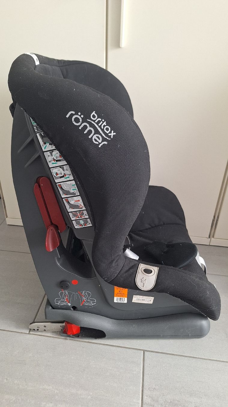 Britax Römer Seggiolini per auto: Römer britax kindersitz – Usato da Sins venduto da Hai2006 1