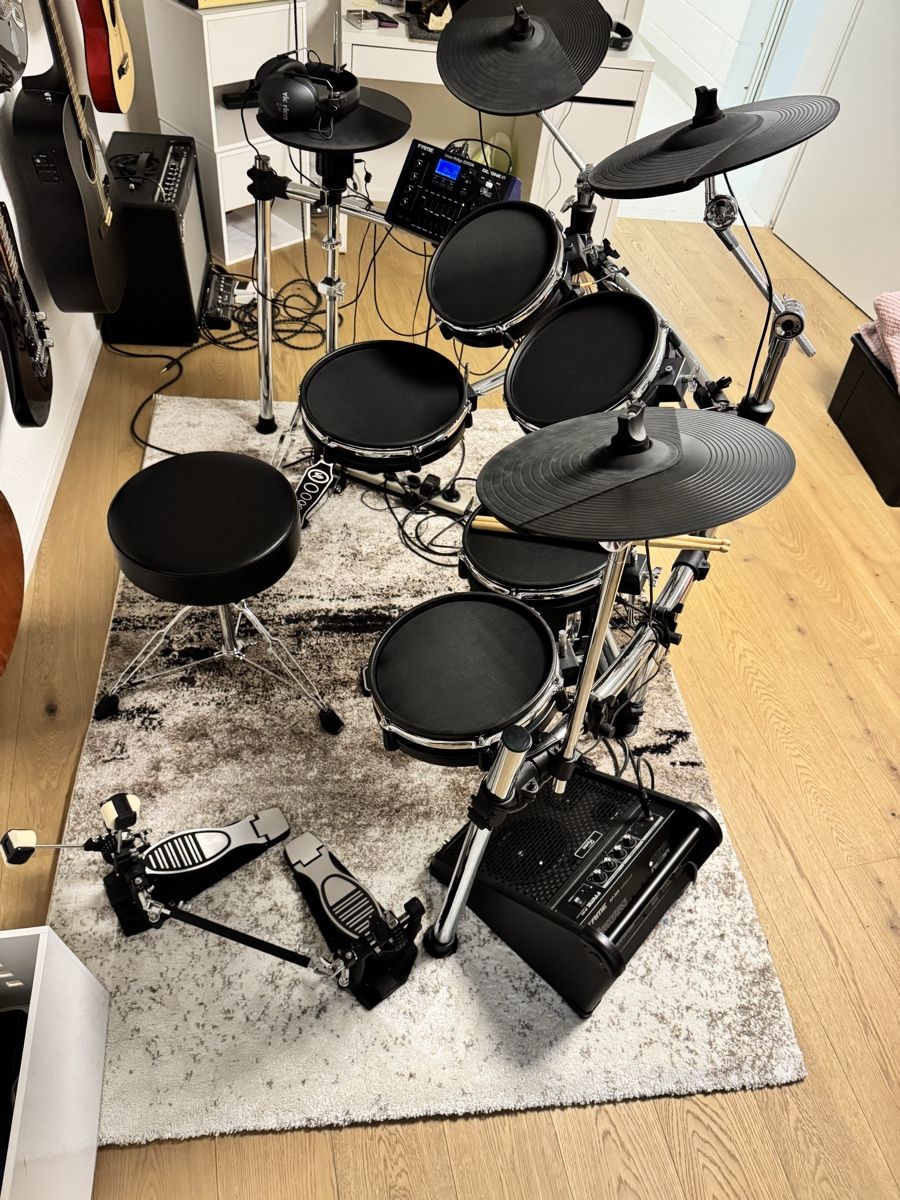 Musikinstrumente: Fame DD-One XT Simon Phillips E-Drum Set mit Doppelpedal+ – Gebraucht aus Widnau von  3
