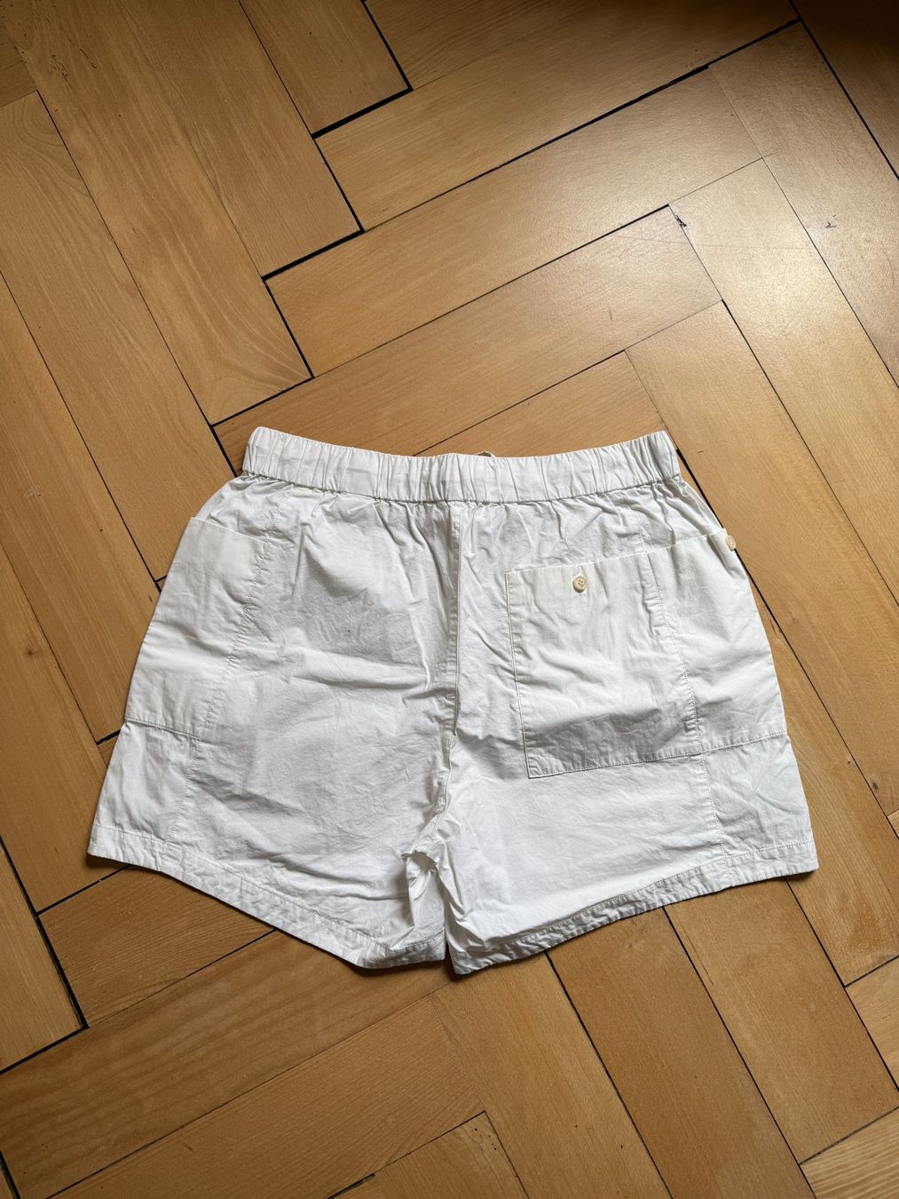 Cos Pantaloni: COS - Shorts weiss L – Usato da Zürich venduto da Diazaio 2