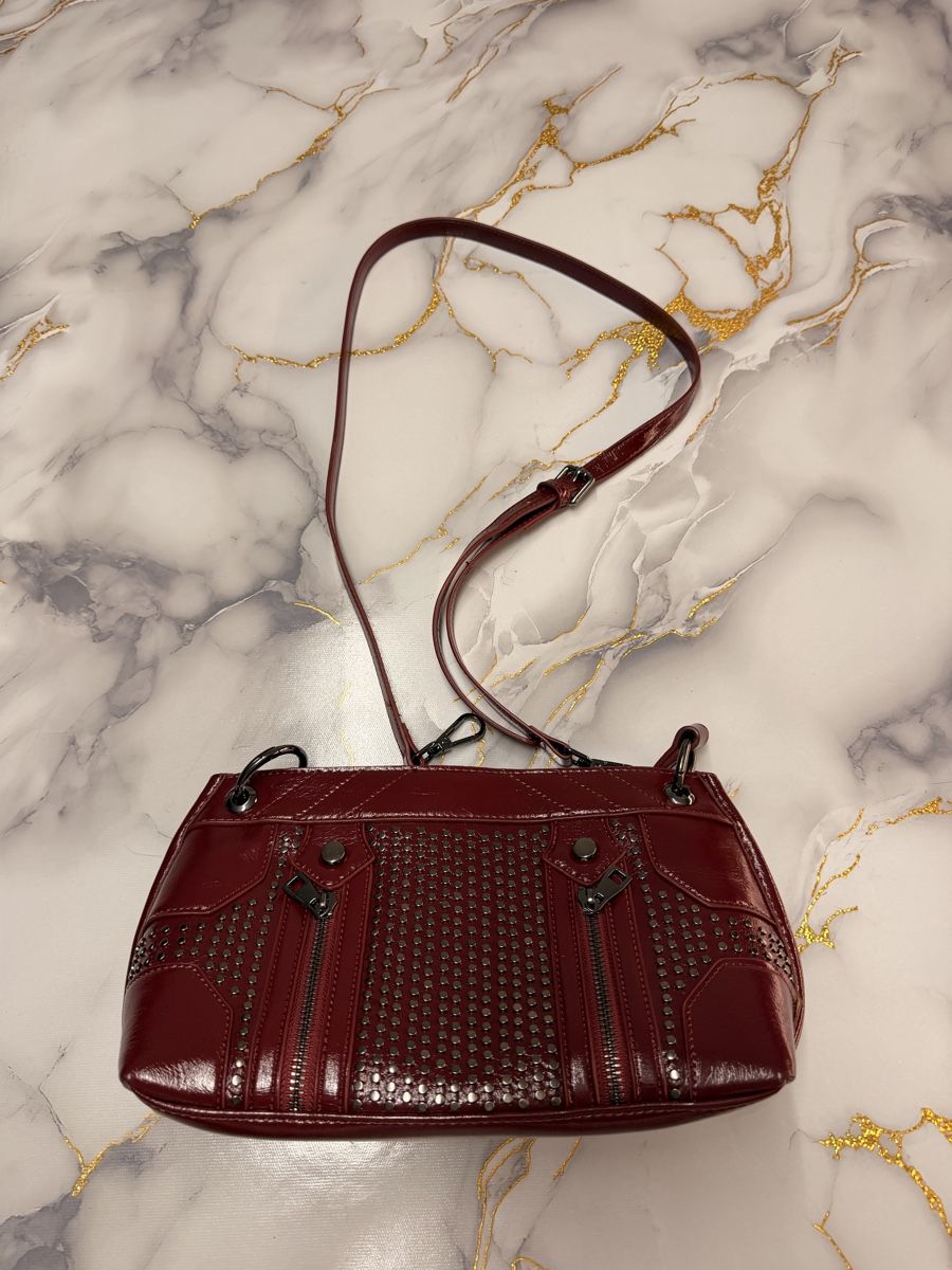 Borse da donna: Red Tasche like new 🆕 – Nuovo (secondo la descrizione) da Massagno venduto da pokecoach