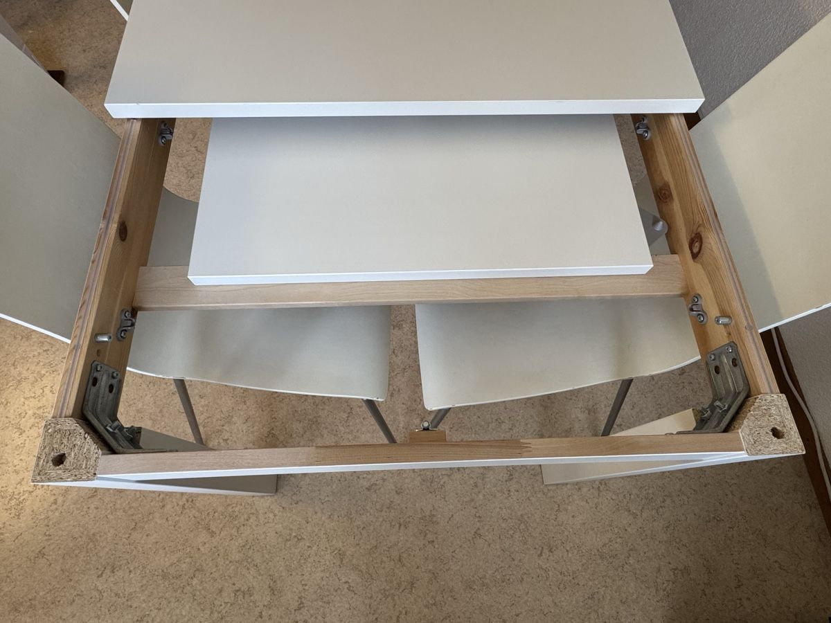 Ikea Set de table et chaises: IKEA Esstisch und 3 Stühle – D'occasion à Sachseln par abOW 4
