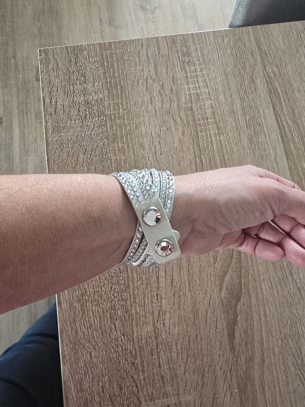 Swarovski Bracciali & Braccialetti: Swarovski Armband Leder – Usato da Bad Ragaz venduto da Ansial 1
