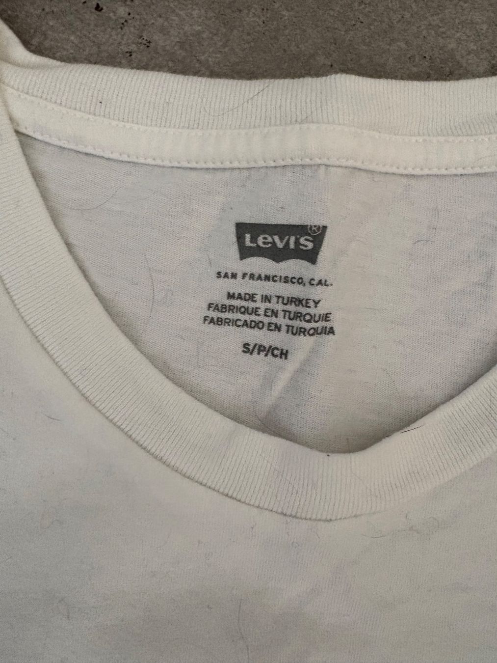 Levi's T-shirt: Maglietta Levi's bianca – Usato da Leggia venduto da lin_98v9 1