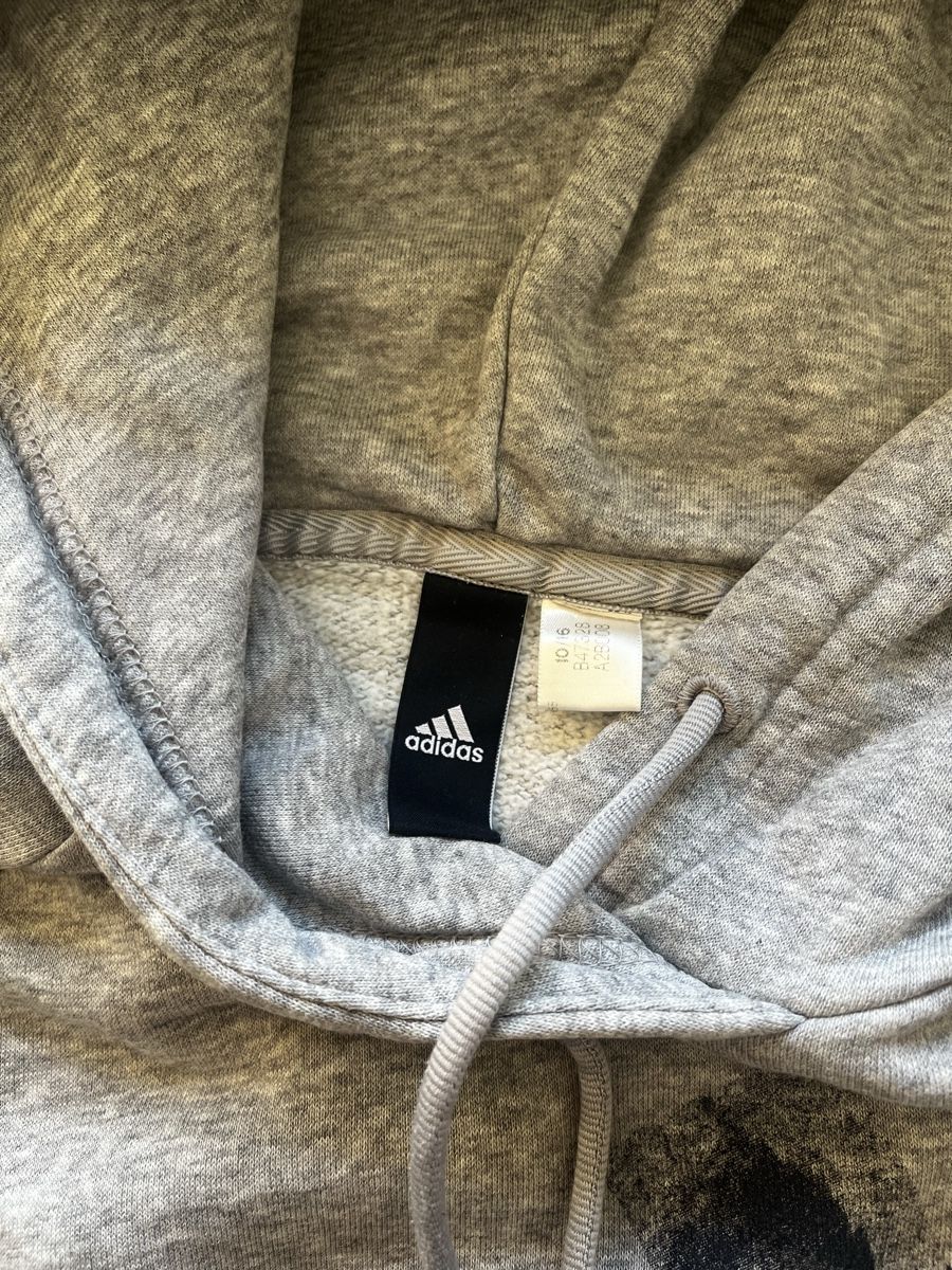 Adidas Pulls & Sweat-shirts: Adidas Kapuzenpullover, Gr M – D'occasion à Zürich par R.St27 2