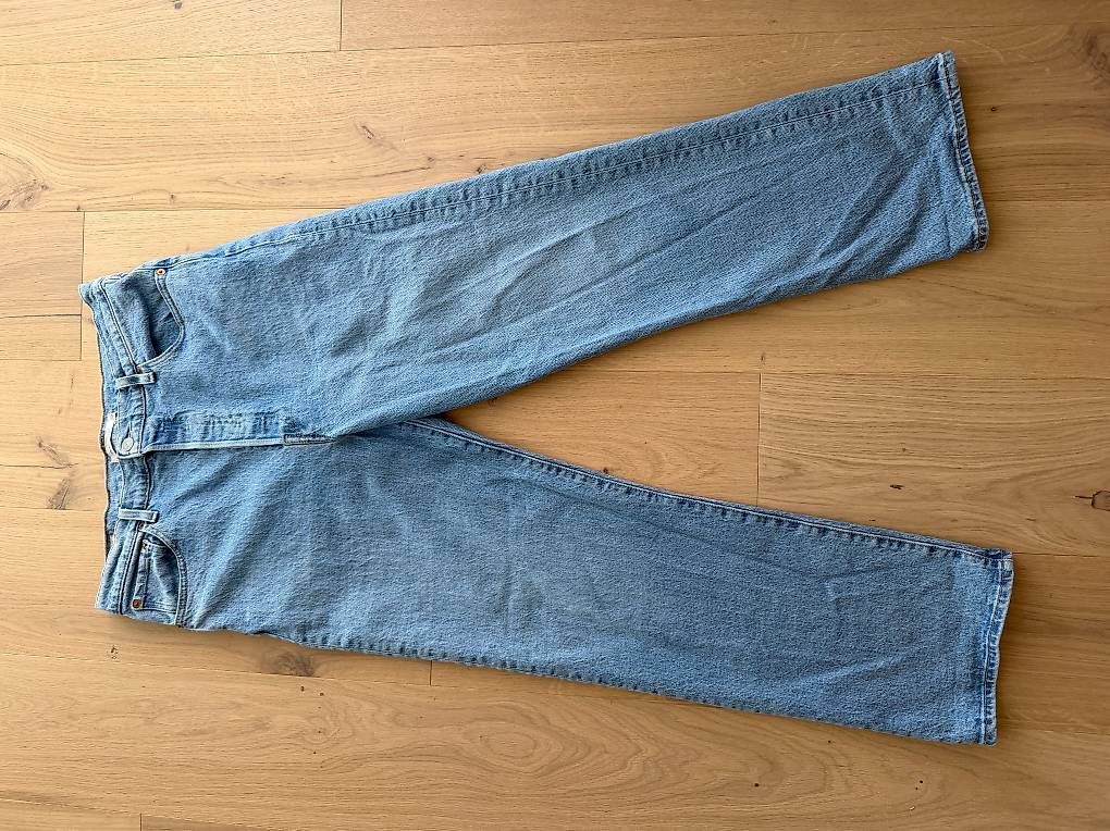 Jeans: Levis Jeans Ribcage / Grösse 32 – D'occasion à Vaduz par nad_j6wm