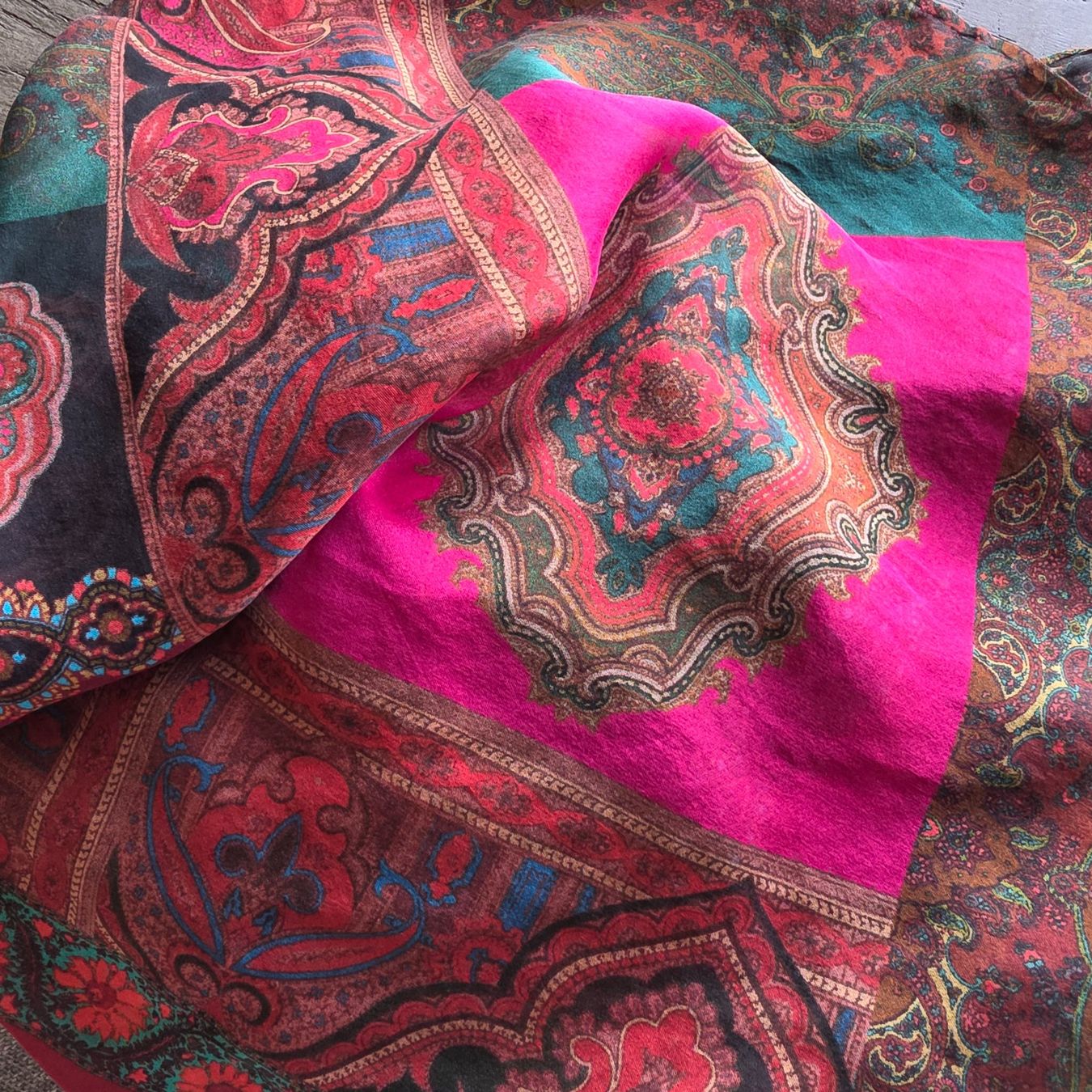 Foulard & Sciarpe: 🐸 SEIDENSCHAL 130 x 70 – Nuovo (secondo la descrizione) da Môtier (Vully) venduto da Frogs 7