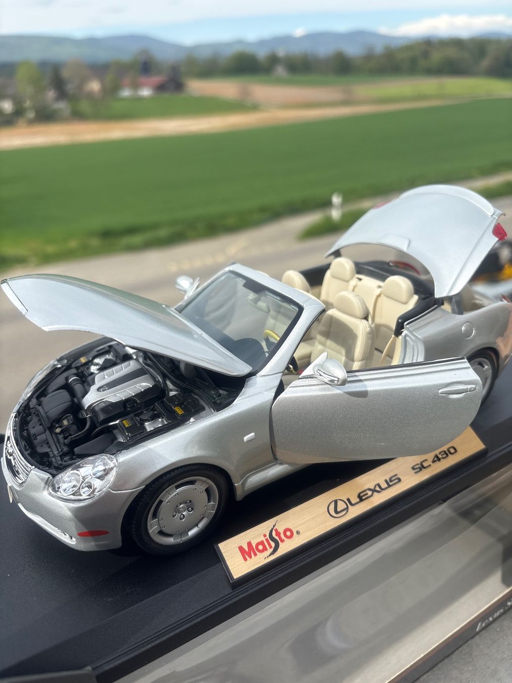 Lexus Modellini d'auto: Lexus SC430 1:18 2000 – Nuovo e nell'imballaggio originale da Aarwangen venduto da kah_79t5 2