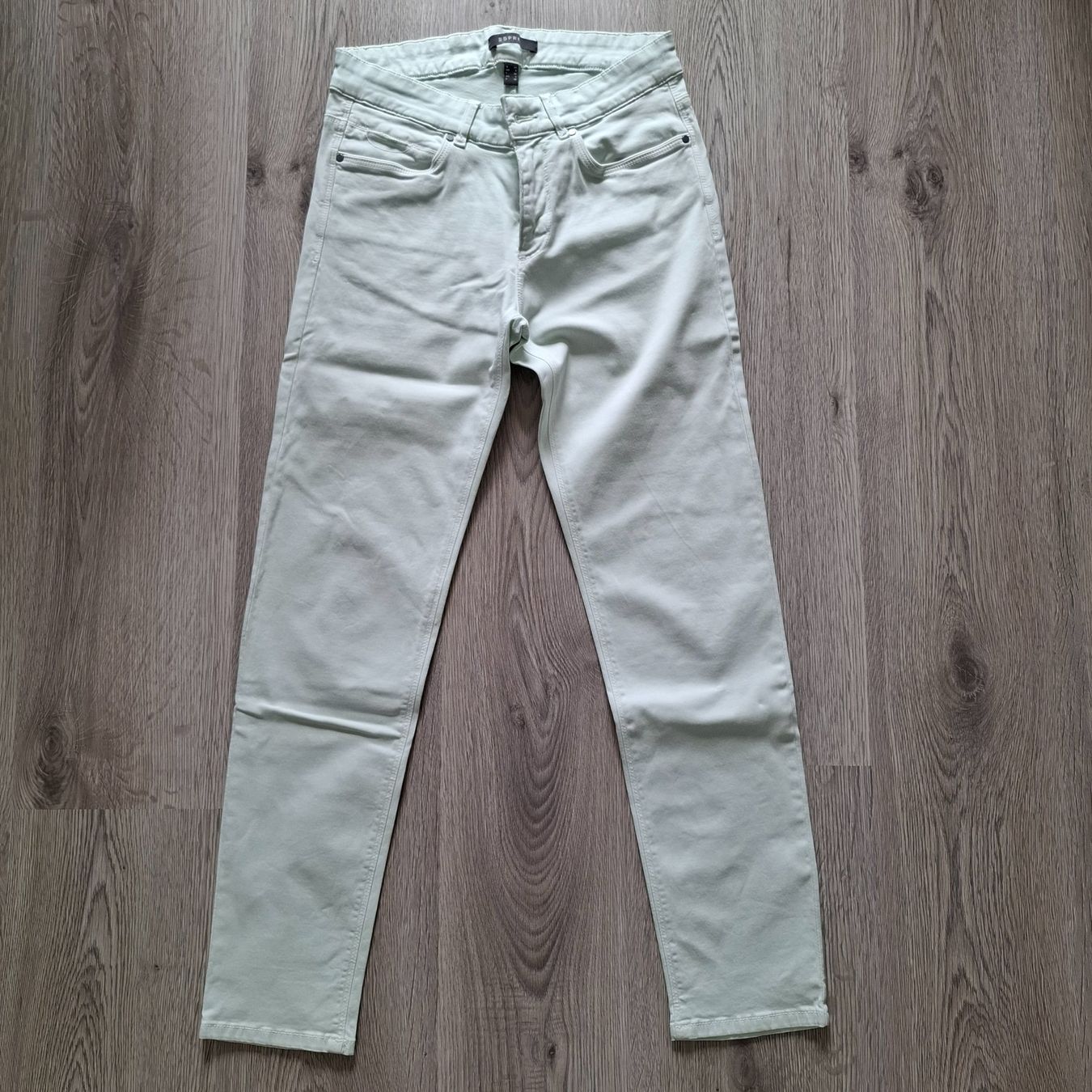 Esprit Jeans: Esprit Jeans, hellgrün, Grösse 34, – Usato da Emmen venduto da Tigerlady 7