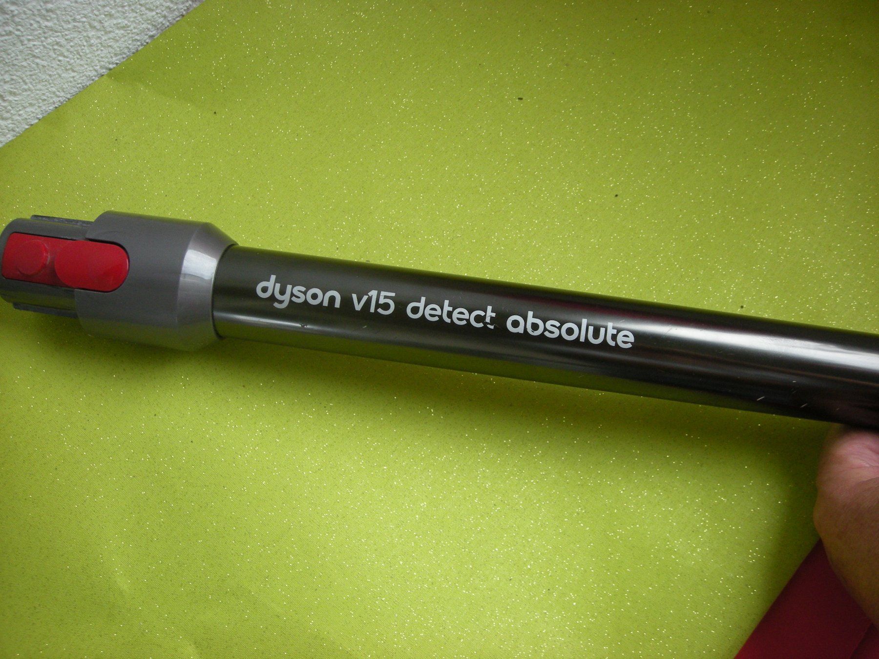 Dyson Aspirapolveri & Accessori: Dyson V-15 Akkustabsauger-Rohr – Usato da Spreitenbach venduto da Sniper8952