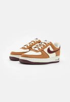AIR FORCE 1 07 LV8 - Sneaker low - light british tan/burgund