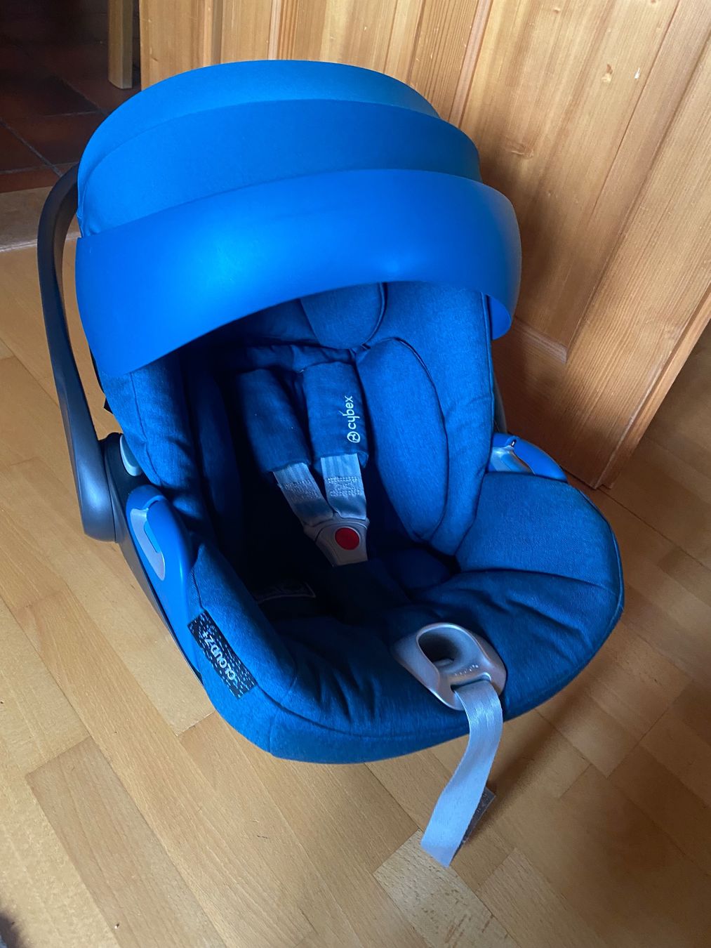 Cybex Seggiolini per auto: Babyschale Cybex Claud Z i-size – Usato da Oberstammheim venduto da ede_686j 1