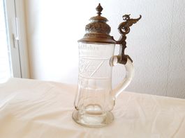Chope à bière ancienne 